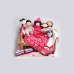 ミルフィーユ<br/>
西浦 俊子 Toshiko Nishiura<br/>
"ピンクは記憶を修復する"
「我が家の玩具物語」(トイストーリー)